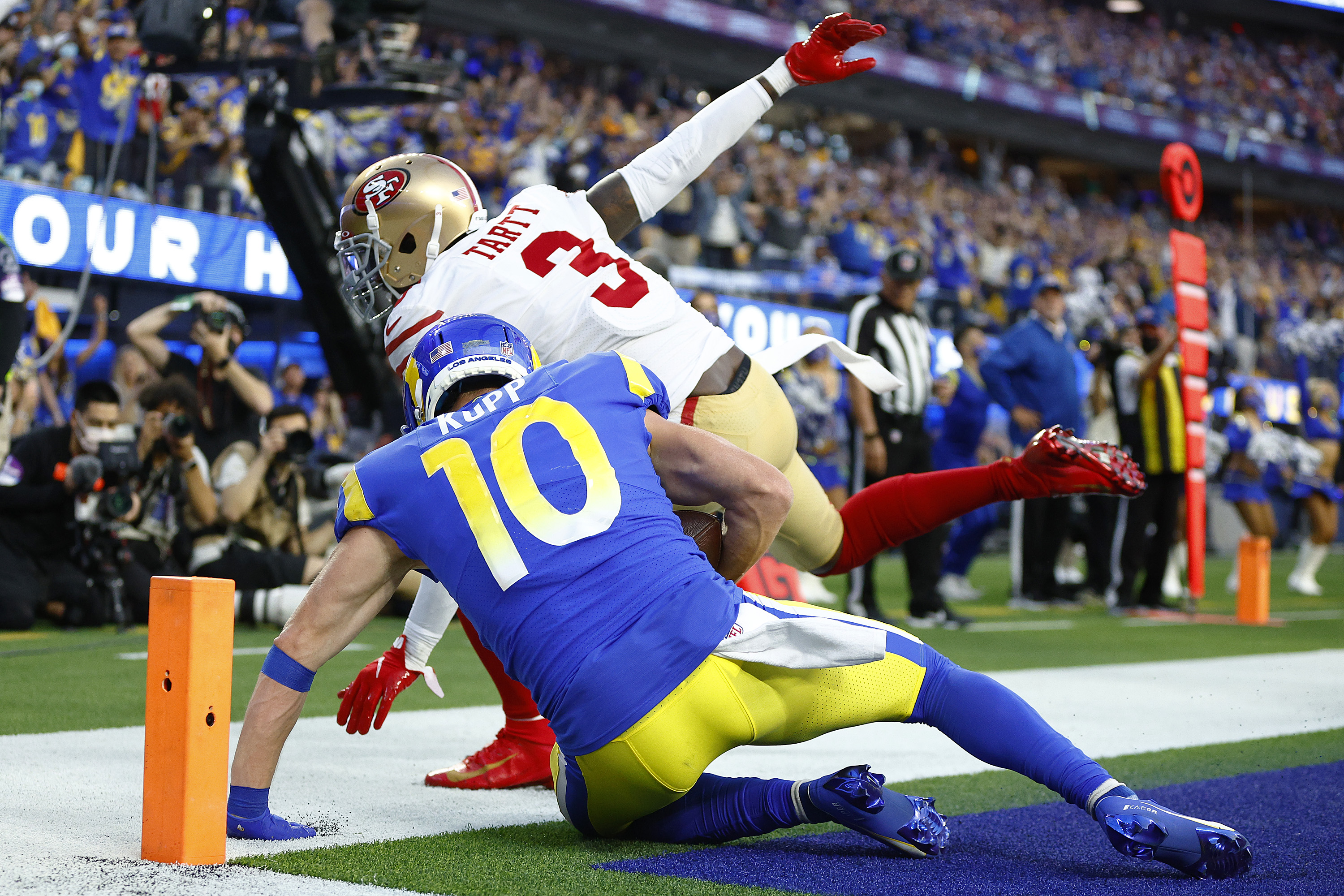 NFC Championship - San Francisco 49ers v Los Angeles Rams